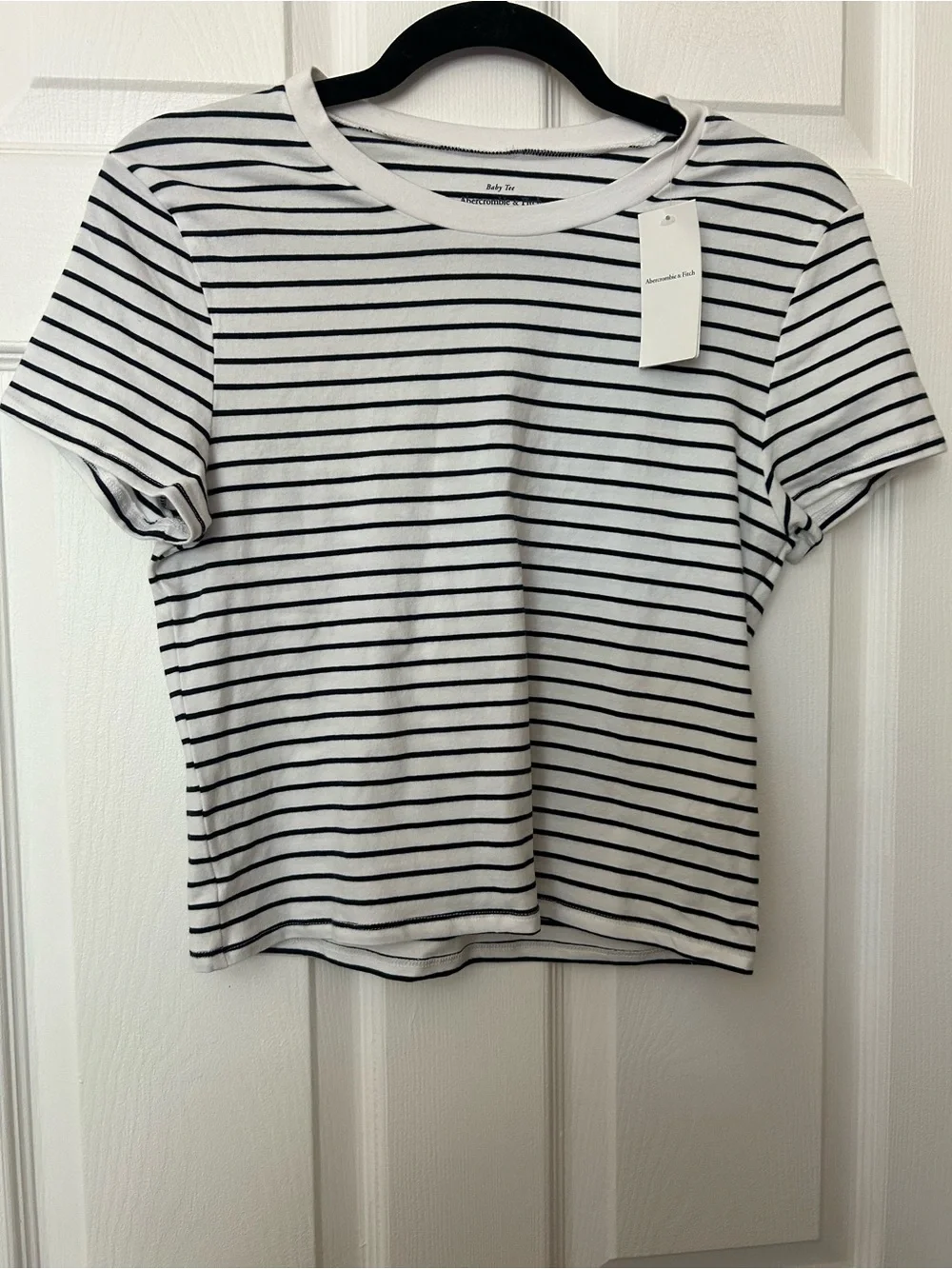 NWT Abercrombie Essential Baby Tee - Black/White Striped - Picture 2 of 5